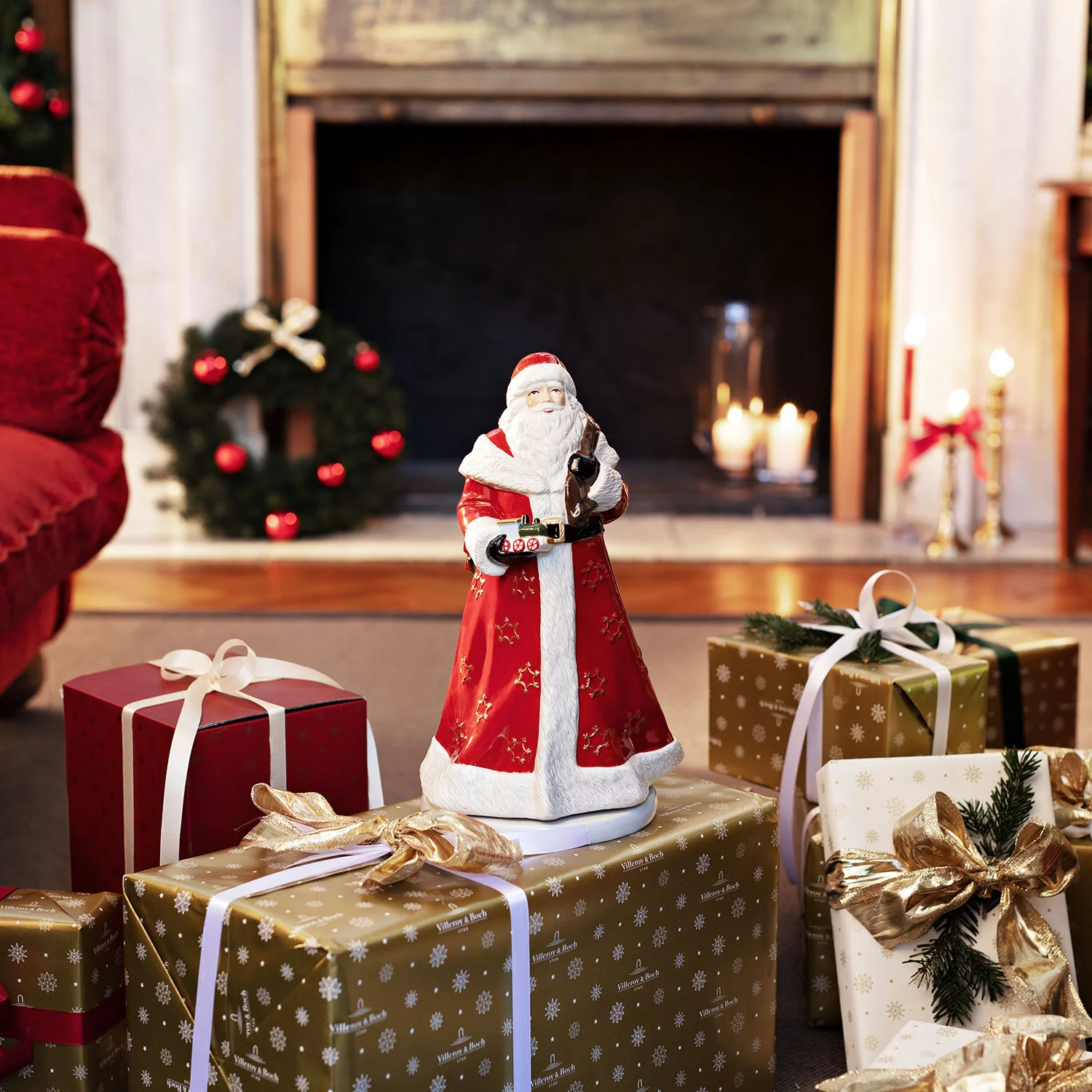 Christmas Toy's Memory Фигурка "Дед Мороз с подарками" 34 см